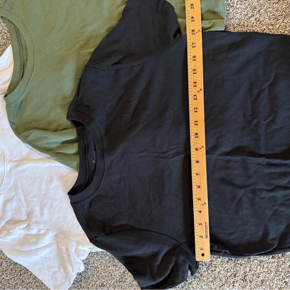 EUC LOT OF 3 JUNIORS XL CROP TOP BLACK WHITE GREEN NO BOUNDRIES - Picture 3 of 5